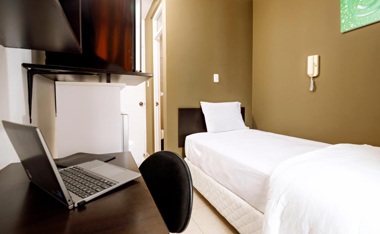 Escala Business Hotel 3*